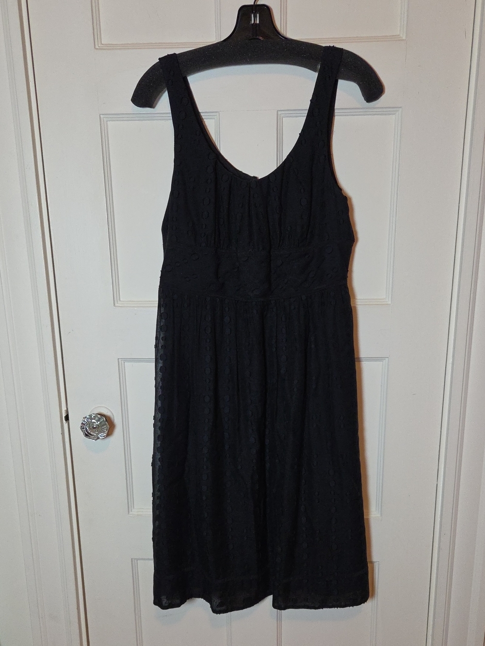 Vince Women's Burnout Spot Polka Dot Embossed Sleeveless Silk Dress In Black 12